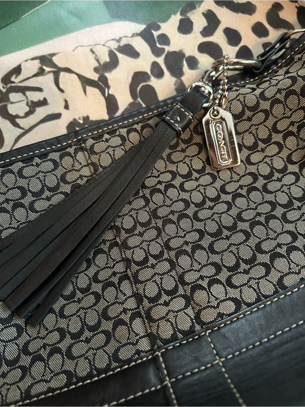Vintage Y2K Coach Signature Jacquard and Leather Shoulder Bag in Gray/Black - Picture 3 of 11